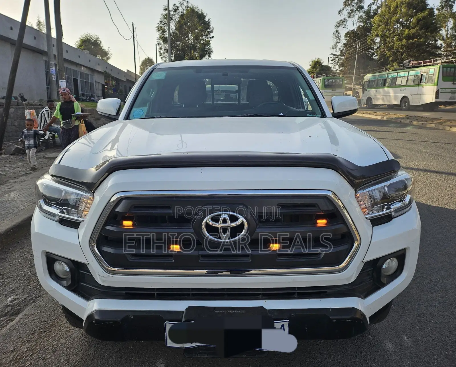 Toyota Tacoma 2017 White