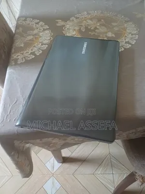 Laptop Samsung S3520 6GB AMD A10 HDD 1T