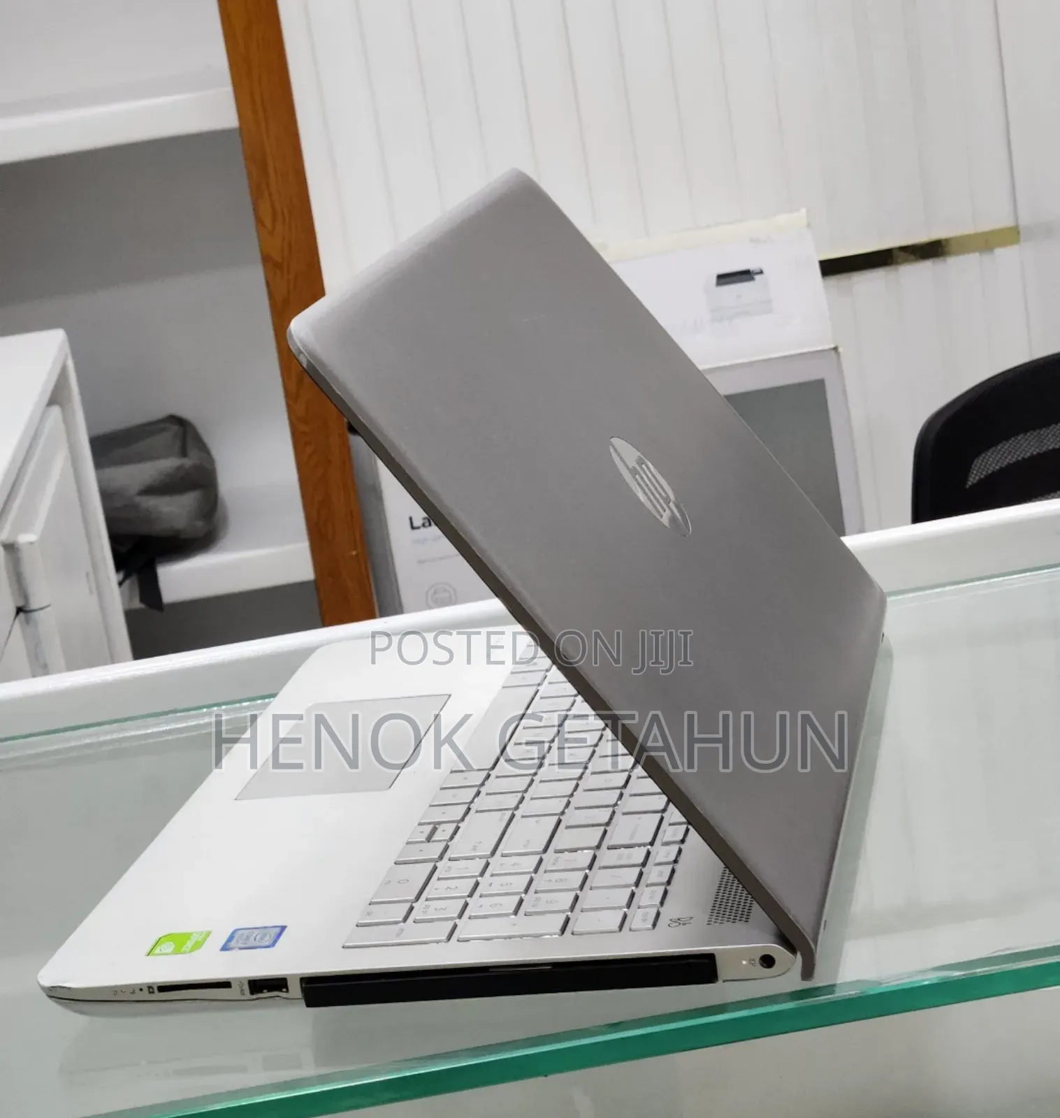 New Laptop HP Pavilion 15 8GB Intel Core i5 SSD 512GB