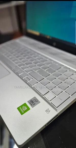 New Laptop HP Pavilion 15 8GB Intel Core i7 SSD 256GB