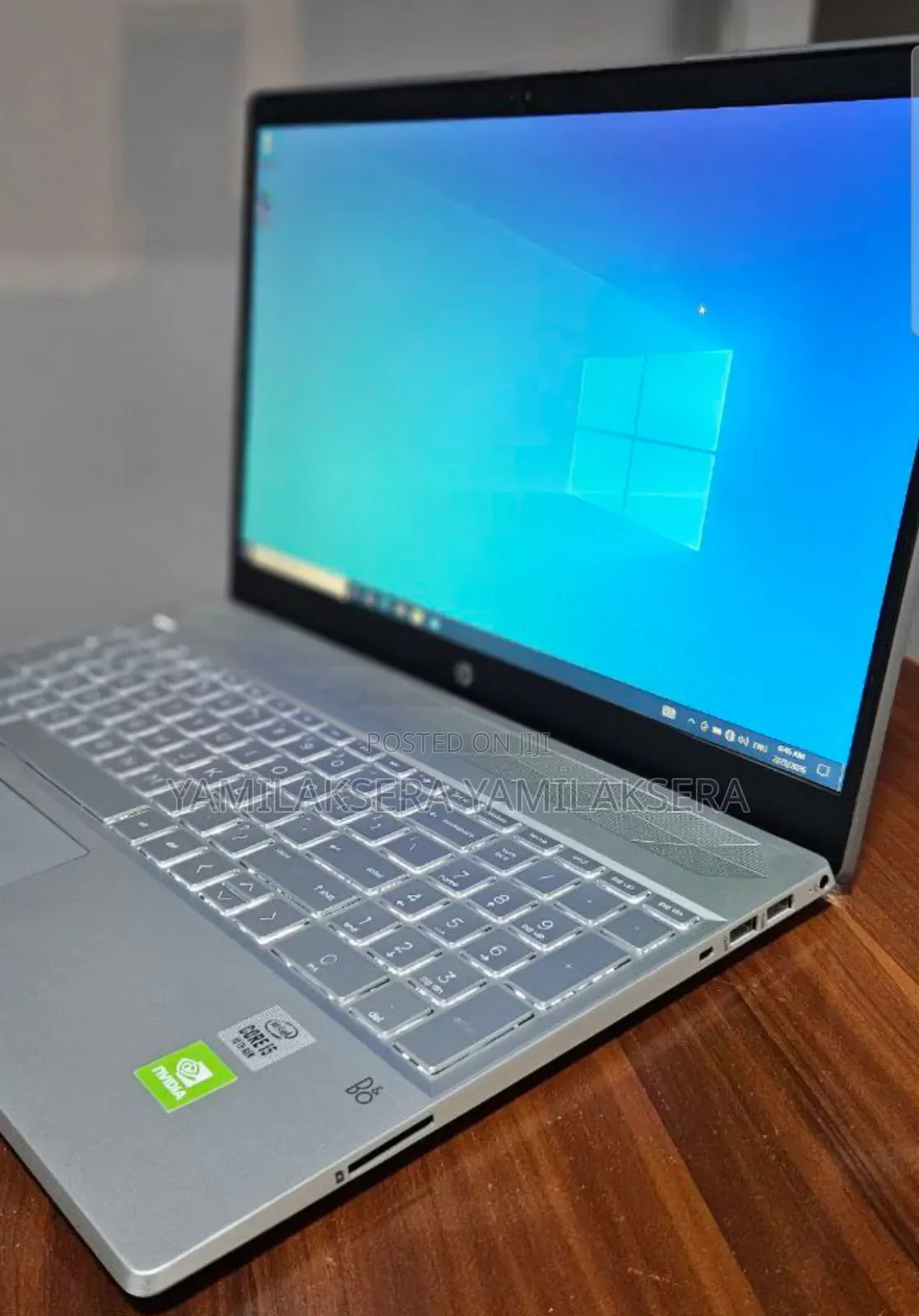 New Laptop HP Pavilion 15 8GB Intel Core i7 SSD 256GB