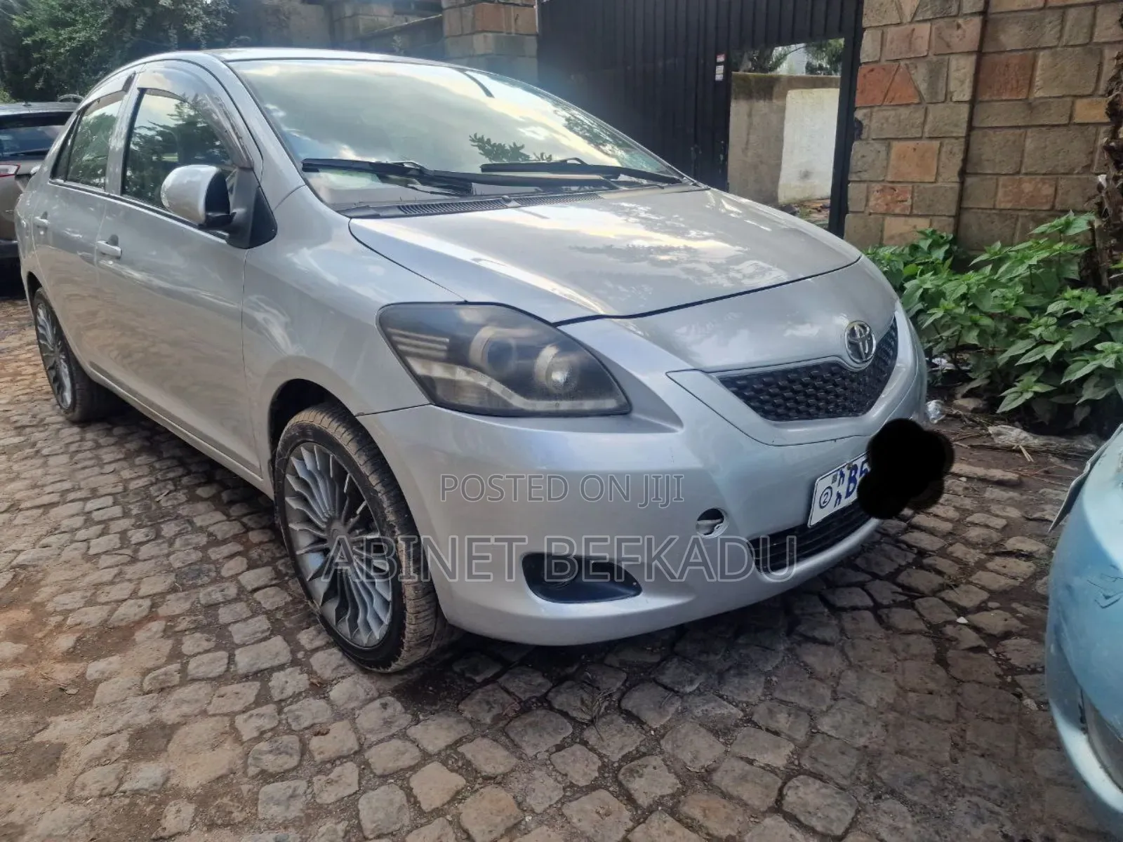 Toyota Yaris Base Hatchback 3dr 2010 Silver