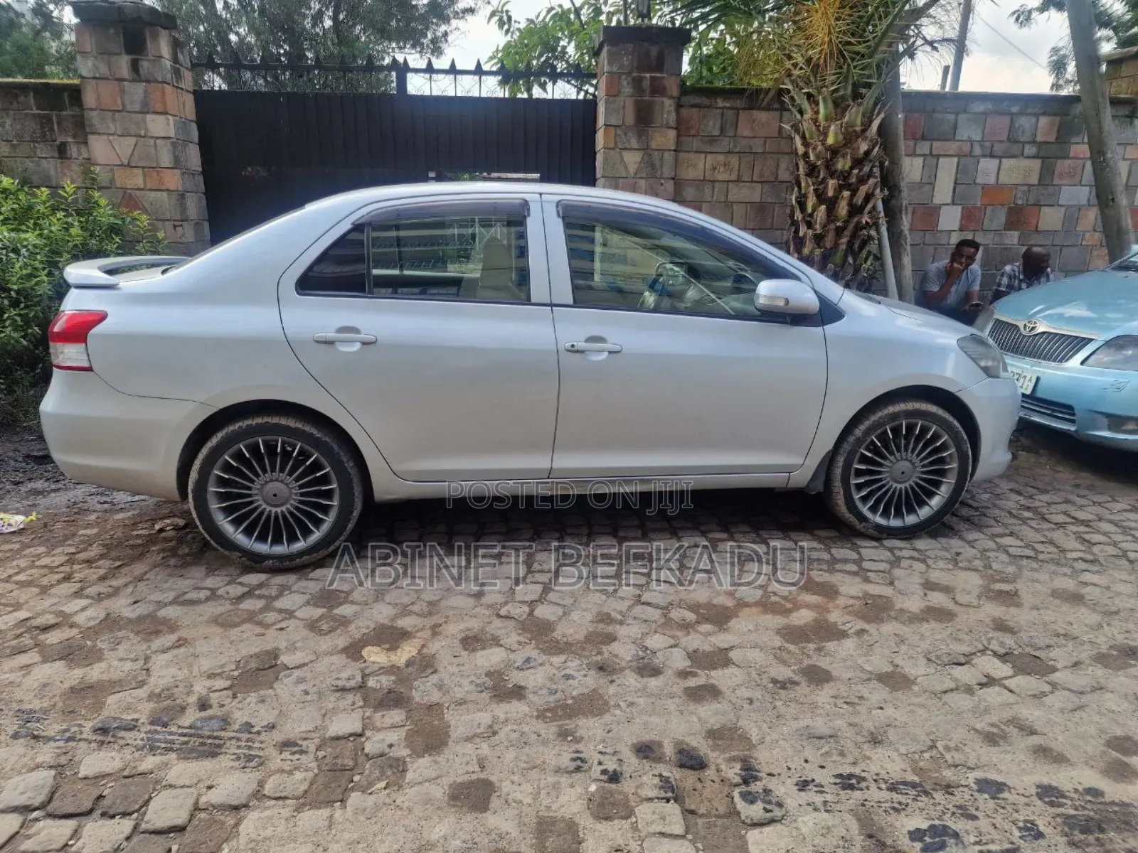 Toyota Yaris Base Hatchback 3dr 2010 Silver