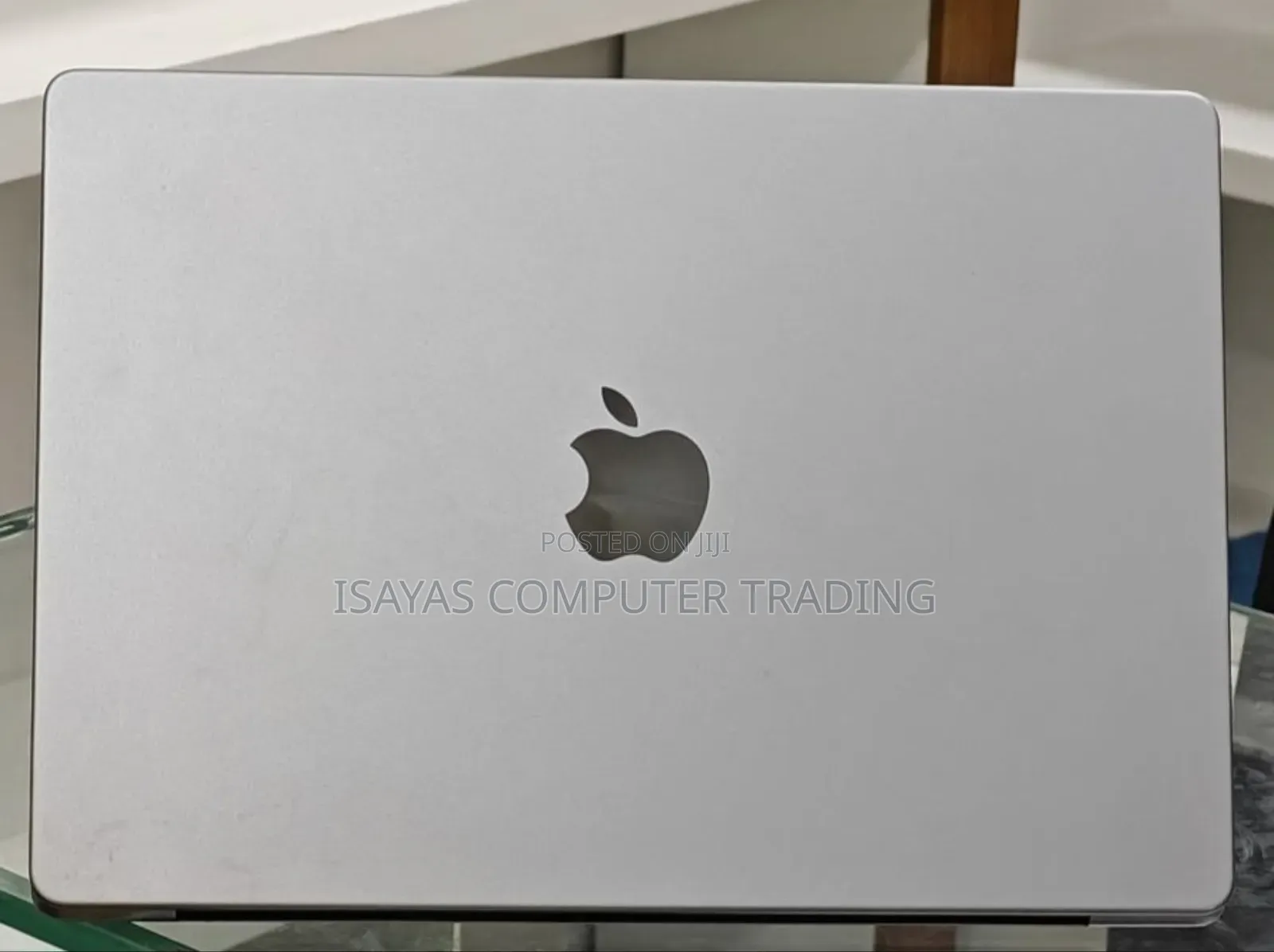 New Laptop Apple MacBook Pro 2023 M3 14-inch 8GB Apple M3 SSD 512GB