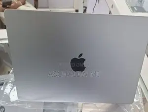 New Laptop Apple MacBook Pro M1 32GB Apple M1 Pro SSD 512GB