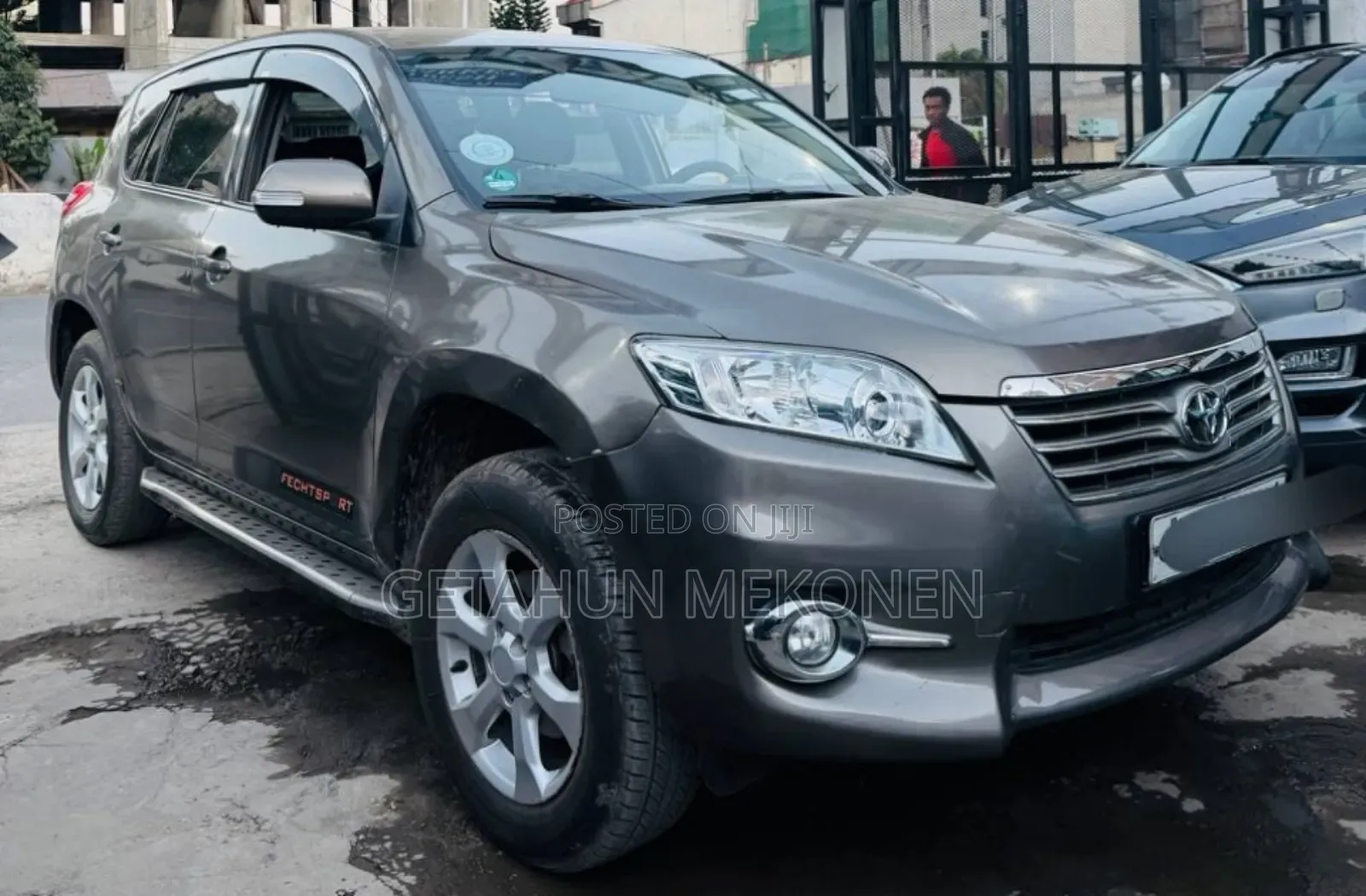 Toyota RAV4 2011 Gold