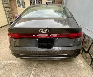 Hyundai Accent 2022 Gray