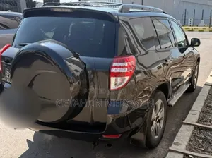Toyota RAV4 2010 Black