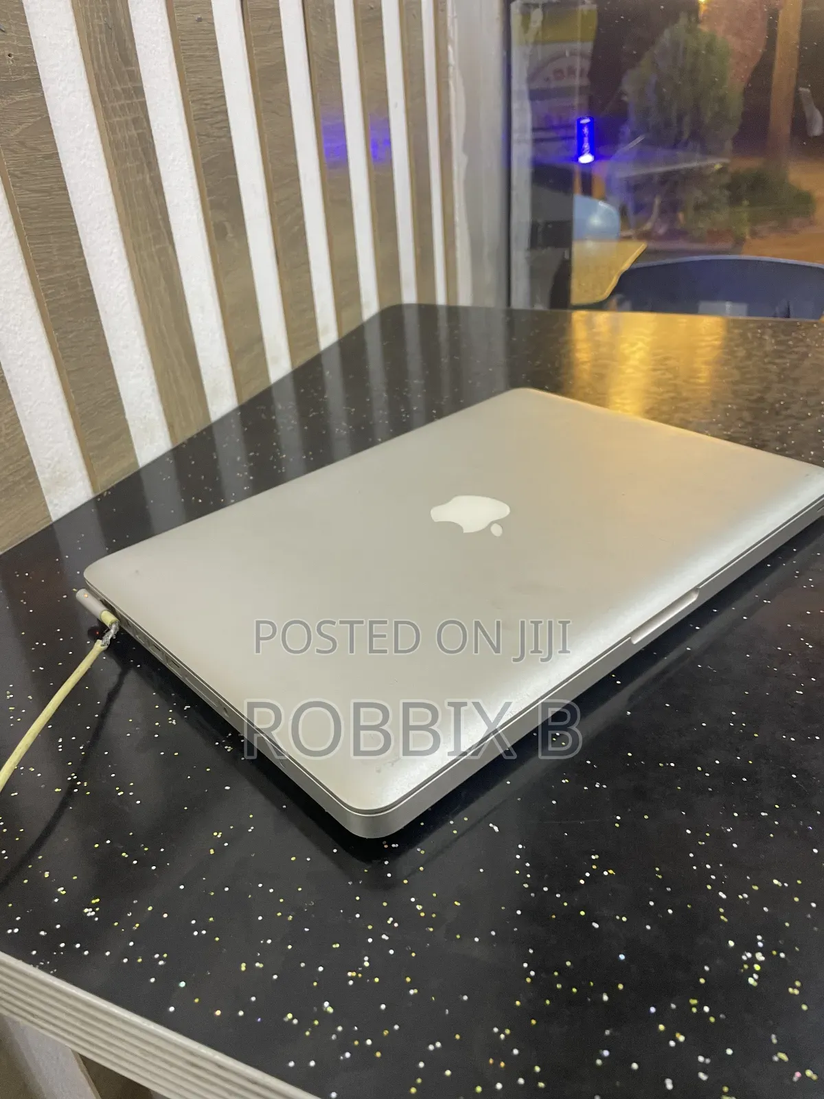 Laptop Apple MacBook 2010 8GB Intel Core 7 HDD 1T