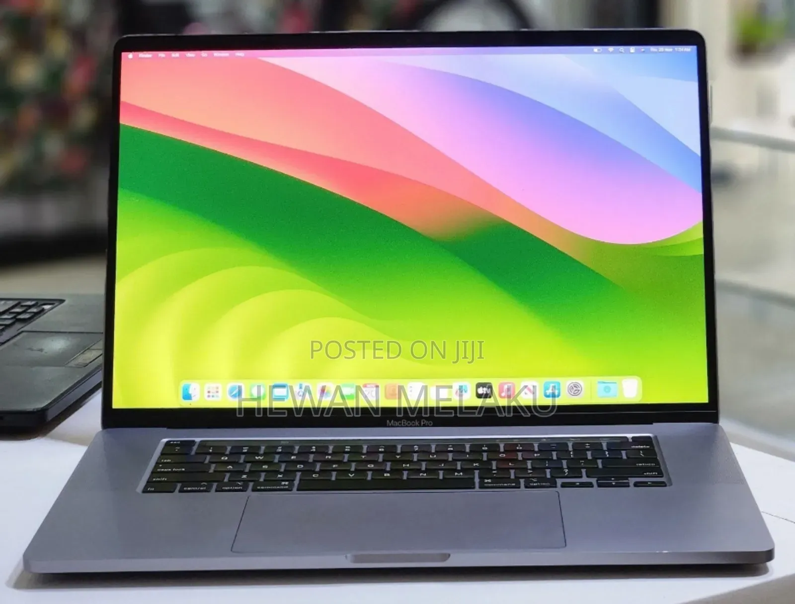 New Laptop Apple MacBook Pro 2019 32GB Intel Core i7 SSD 512GB