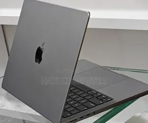 New Laptop Apple MacBook Pro 2023 M3 14-inch 8GB Apple M3 Pro SSD 512GB