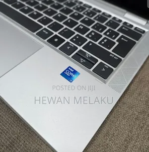 New Laptop HP EliteBook 1040 G8 16GB Intel Core i7 SSD 512GB