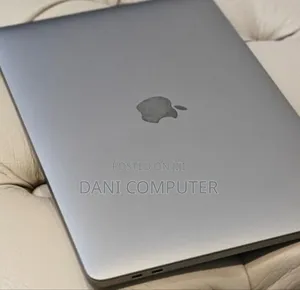 New Laptop Apple MacBook Pro 2019 16GB Intel Core i7 SSD 256GB