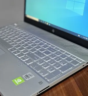 New Laptop HP Pavilion 15 8GB Intel Core i5 SSD 256GB