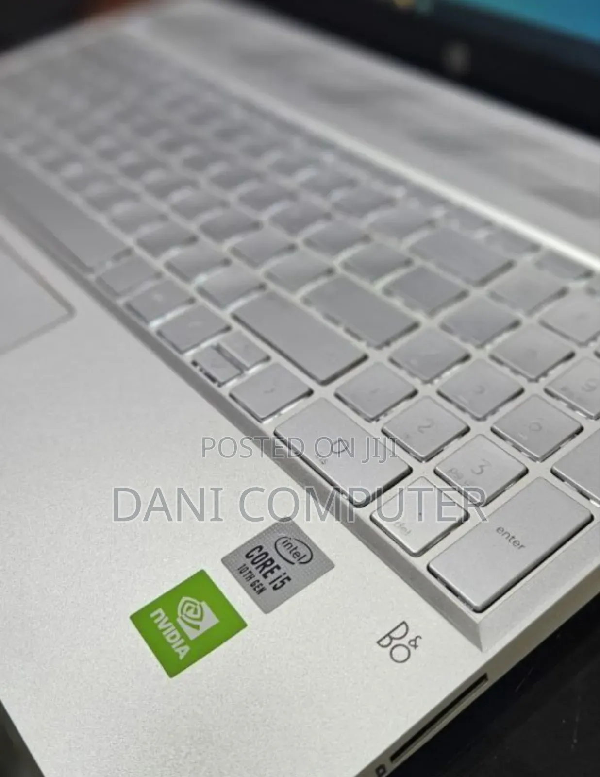 New Laptop HP Pavilion 15 8GB Intel Core i5 SSD 256GB