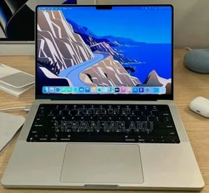 New Laptop Apple MacBook Pro M1 32GB Apple M1 Pro SSD 512GB