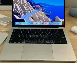 New Laptop Apple MacBook Pro M1 32GB Apple M1 Pro SSD 512GB