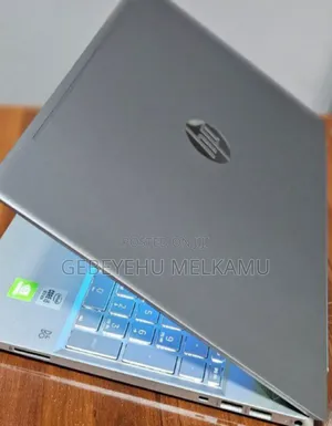 New Laptop HP Pavilion 15 8GB Intel Core i5 SSD 256GB