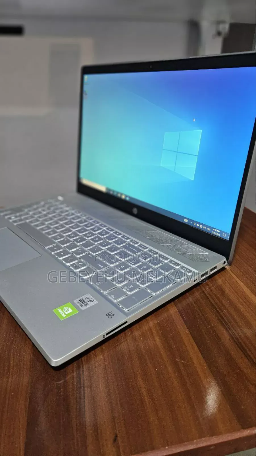 New Laptop HP Pavilion 15 8GB Intel Core i5 SSD 256GB