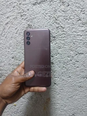 New Samsung Galaxy M13 64 GB