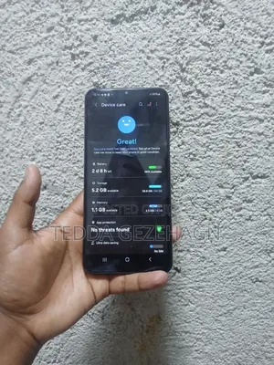 New Samsung Galaxy M13 64 GB