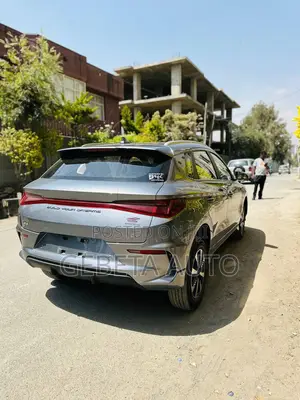 BYD E2 43 kWh 94 hp FWD 2025 Gray