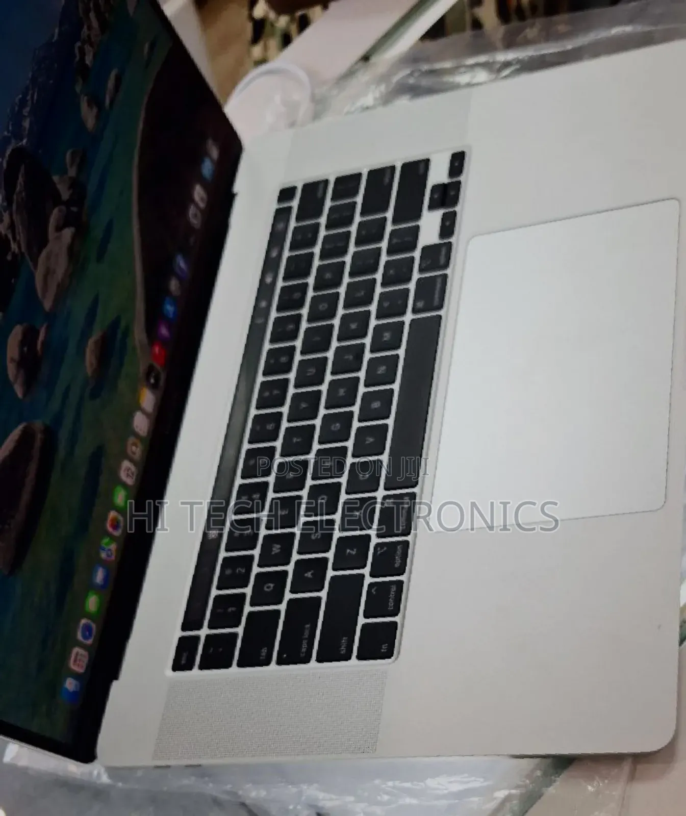 New Apple MacBook Pro 2023 M3 Max 16-inch 64GB Intel Core i9 SSD 1T