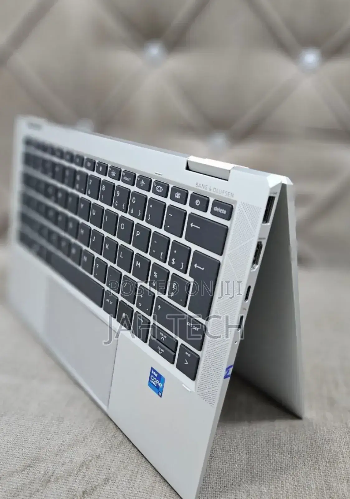 New Laptop HP EliteBook 1040 G8 16GB Intel Core i7 SSD 512GB
