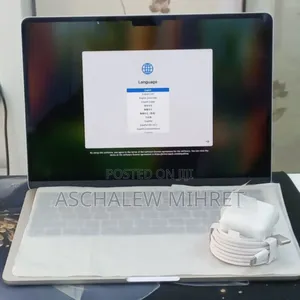 New Laptop Apple MacBook Air 2025 M4 13-inch 16GB Apple M4 SSD 256GB