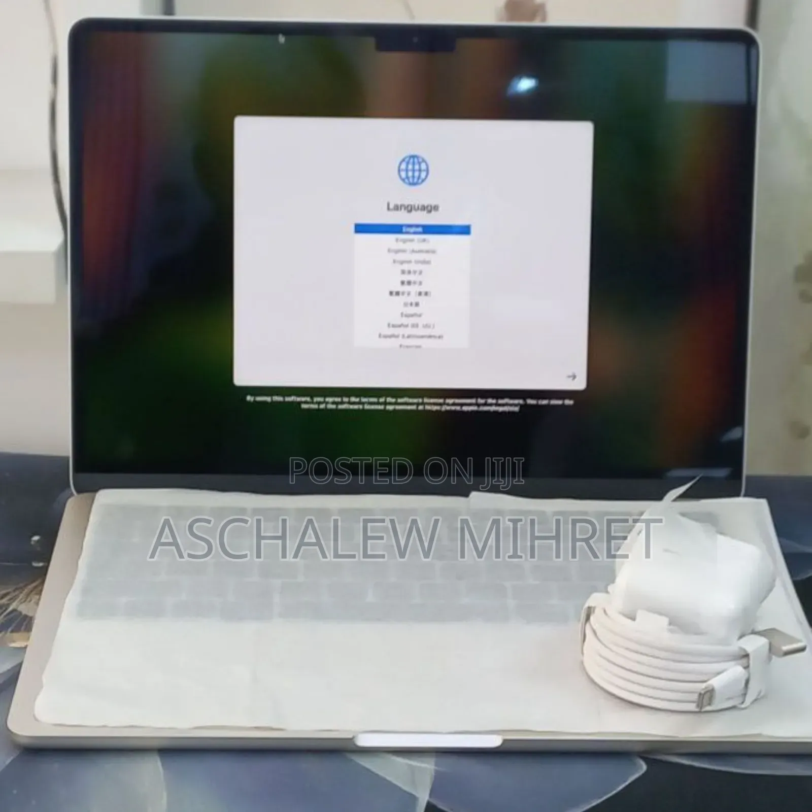 New Laptop Apple MacBook Air 2025 M4 13-inch 16GB Apple M4 SSD 256GB