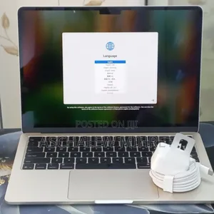 New Laptop Apple MacBook Air 2025 M4 13-inch 16GB Apple M4 SSD 256GB