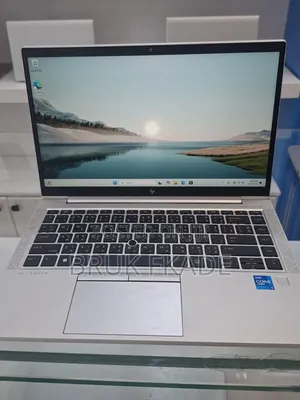 New Laptop HP EliteBook 840 G8 16GB Intel Core i5 SSD 512GB