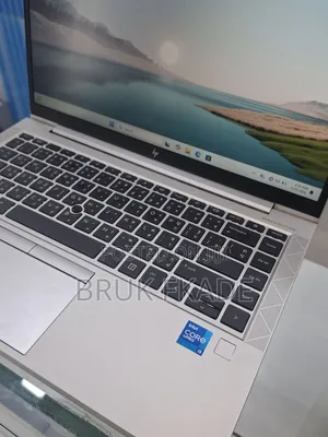 New Laptop HP EliteBook 840 G8 16GB Intel Core i5 SSD 512GB