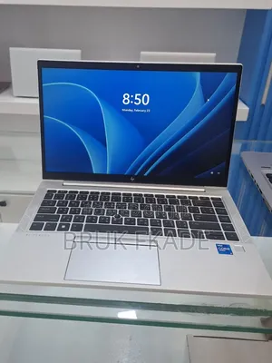 New Laptop HP EliteBook 840 G8 16GB Intel Core i5 SSD 512GB