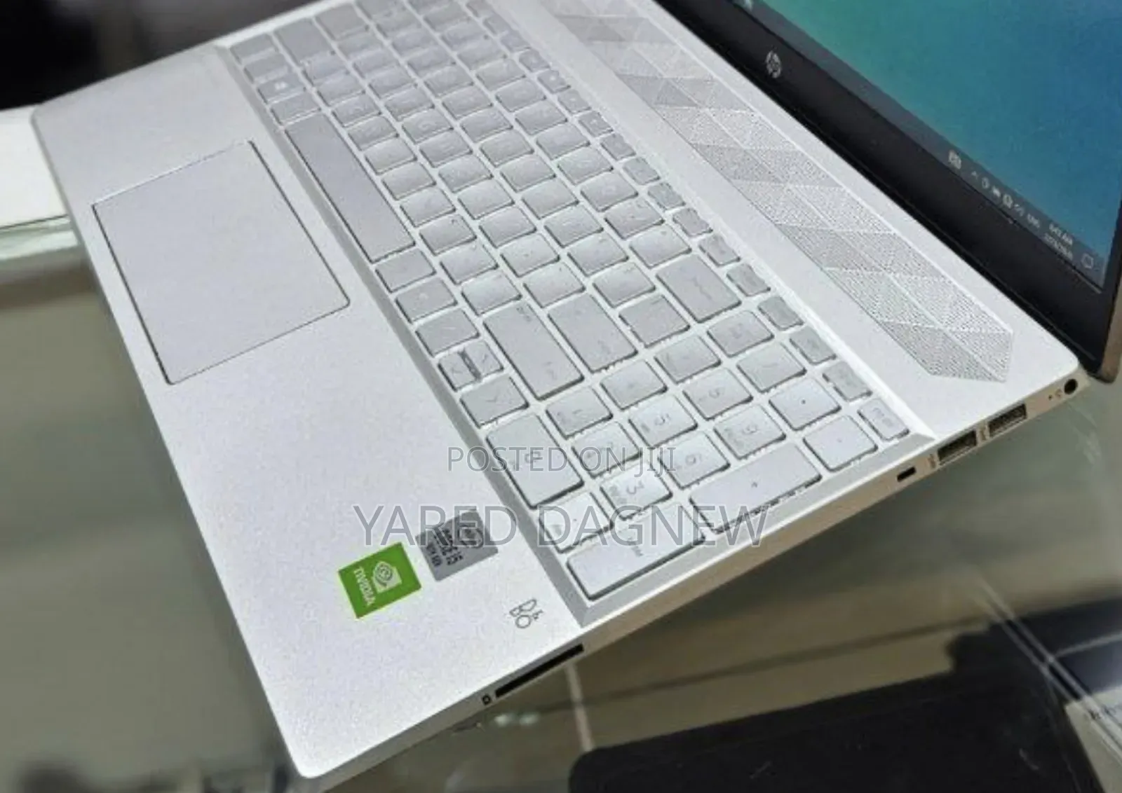 New Laptop HP Pavilion 15 8GB Intel Core i5 SSD 256GB