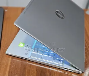 New Laptop HP Pavilion 15 8GB Intel Core i5 SSD 256GB