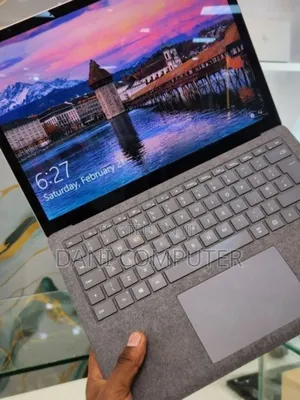 New Laptop Microsoft Surface 16GB Intel Core i7 SSD 256GB