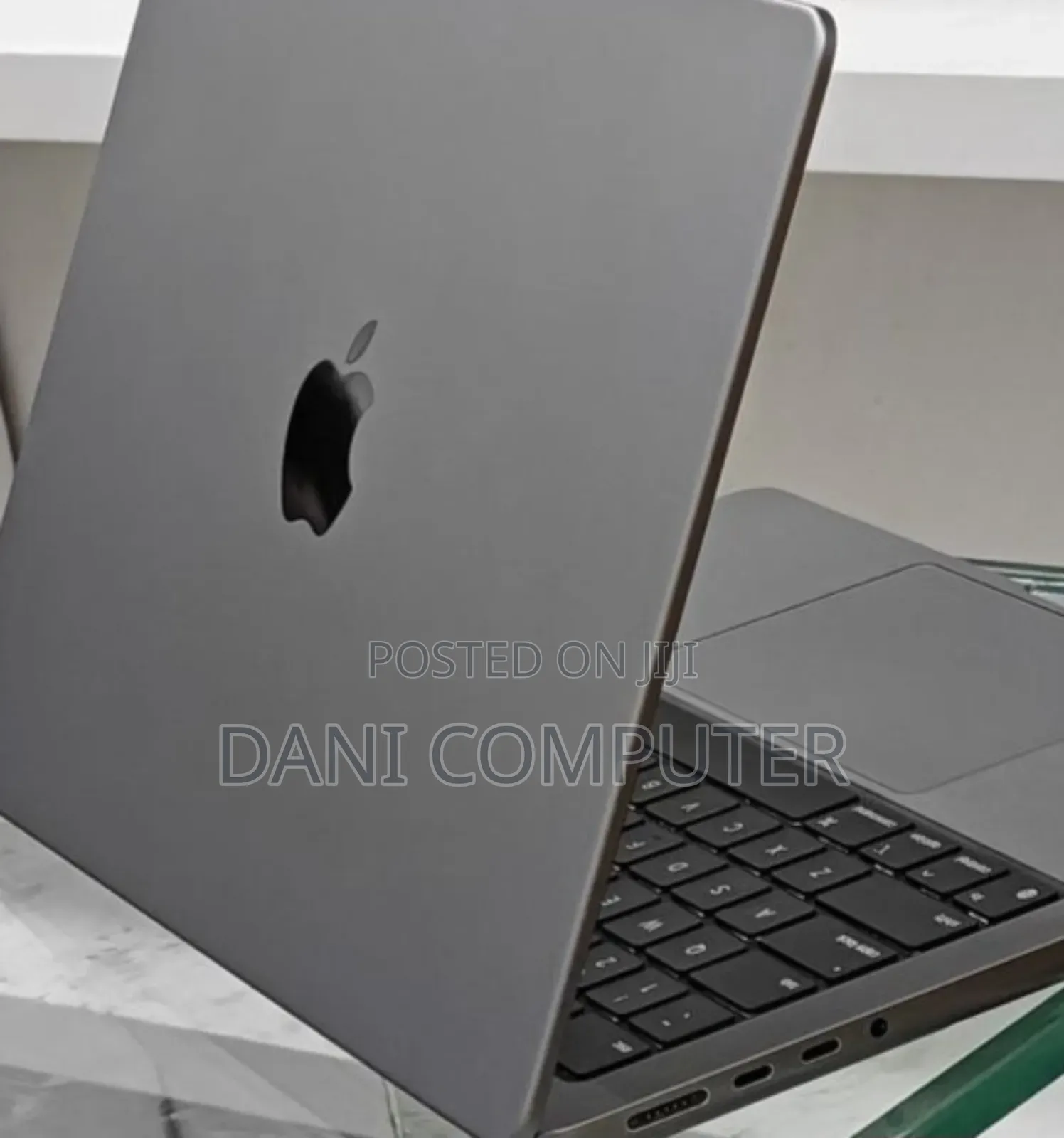 New Apple MacBook Pro 2023 M3 14-inch 8GB Intel Core M3 SSD 512GB