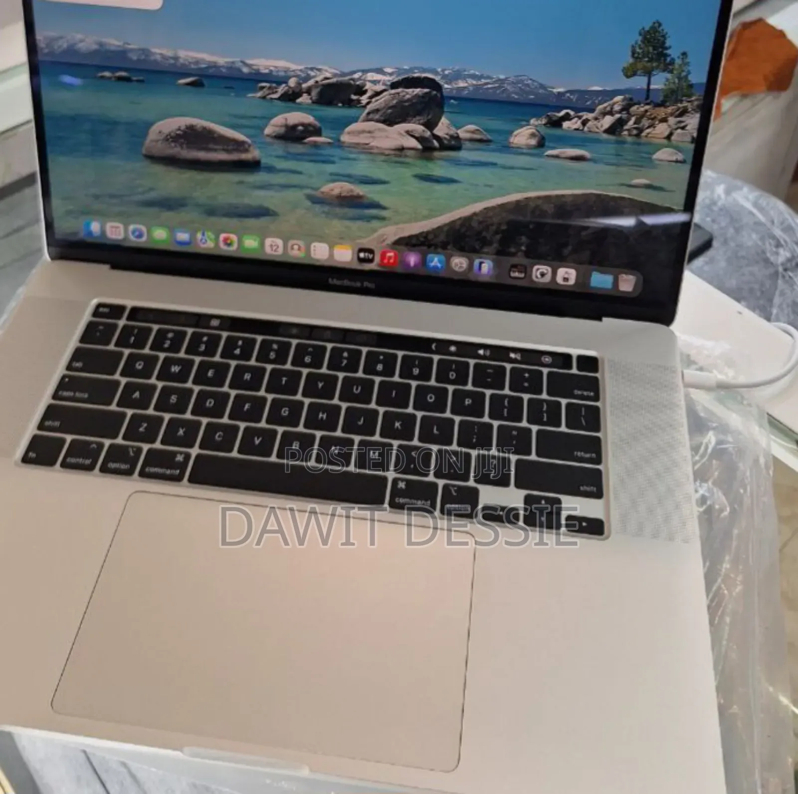 New Laptop Apple MacBook Pro 2019 64GB Intel Core i9 SSD 1T