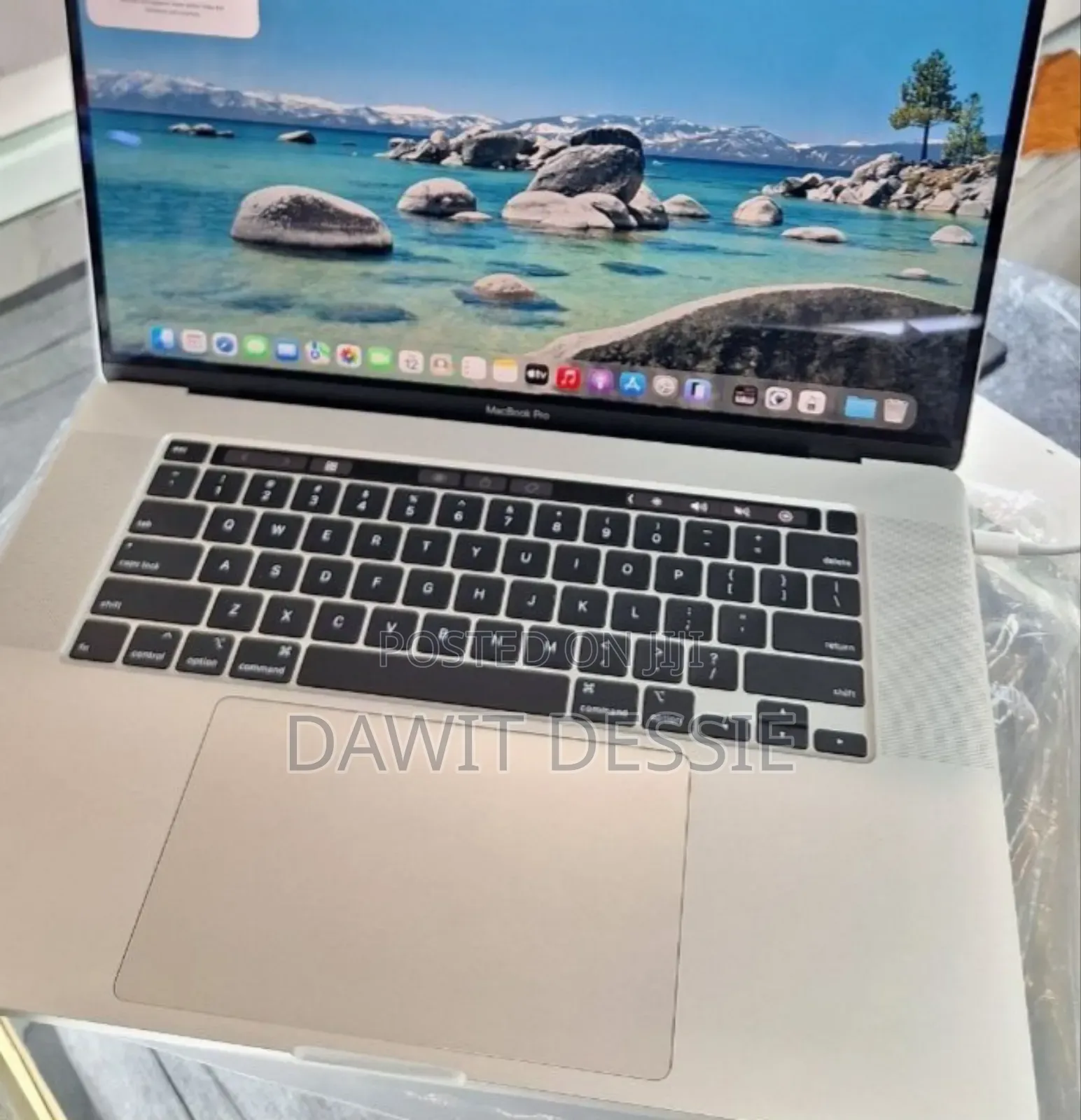New Laptop Apple MacBook Pro 2019 64GB Intel Core i9 SSD 1T