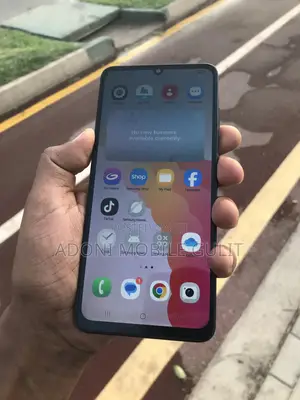 New Samsung Galaxy A06 64 GB Bronze