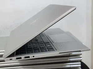 New Laptop HP EliteBook 830 G8 16GB Intel Core i5 SSD 512GB