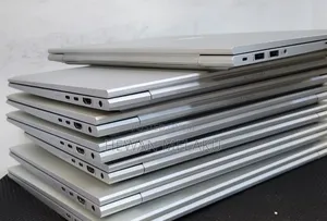 New Laptop HP EliteBook 830 G8 16GB Intel Core i5 SSD 512GB