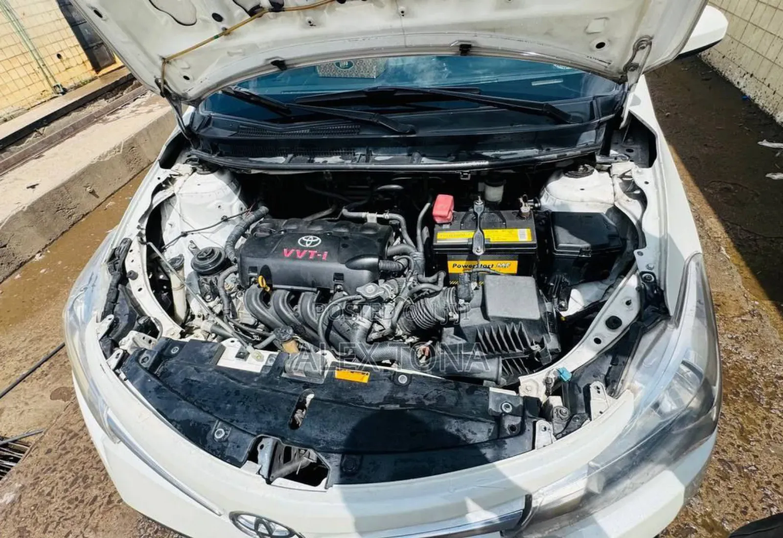 Toyota Yaris 2014 White