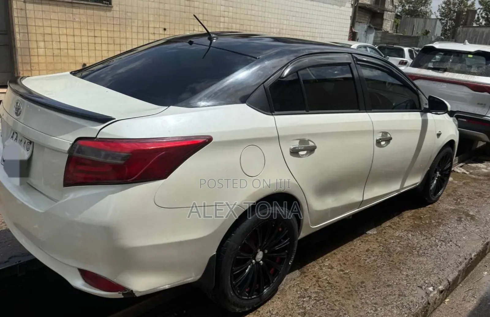 Toyota Yaris 2014 White