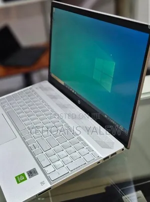 New Laptop HP Pavilion 15 8GB Intel Core i5 SSD 256GB