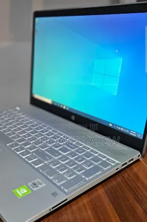 New Laptop HP Pavilion 15 8GB Intel Core i5 SSD 256GB
