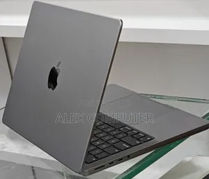 New Laptop Apple MacBook Pro 2024 M3 14-inch 8GB Apple M3 SSD 512GB