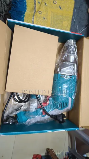 Total 1010w Drill