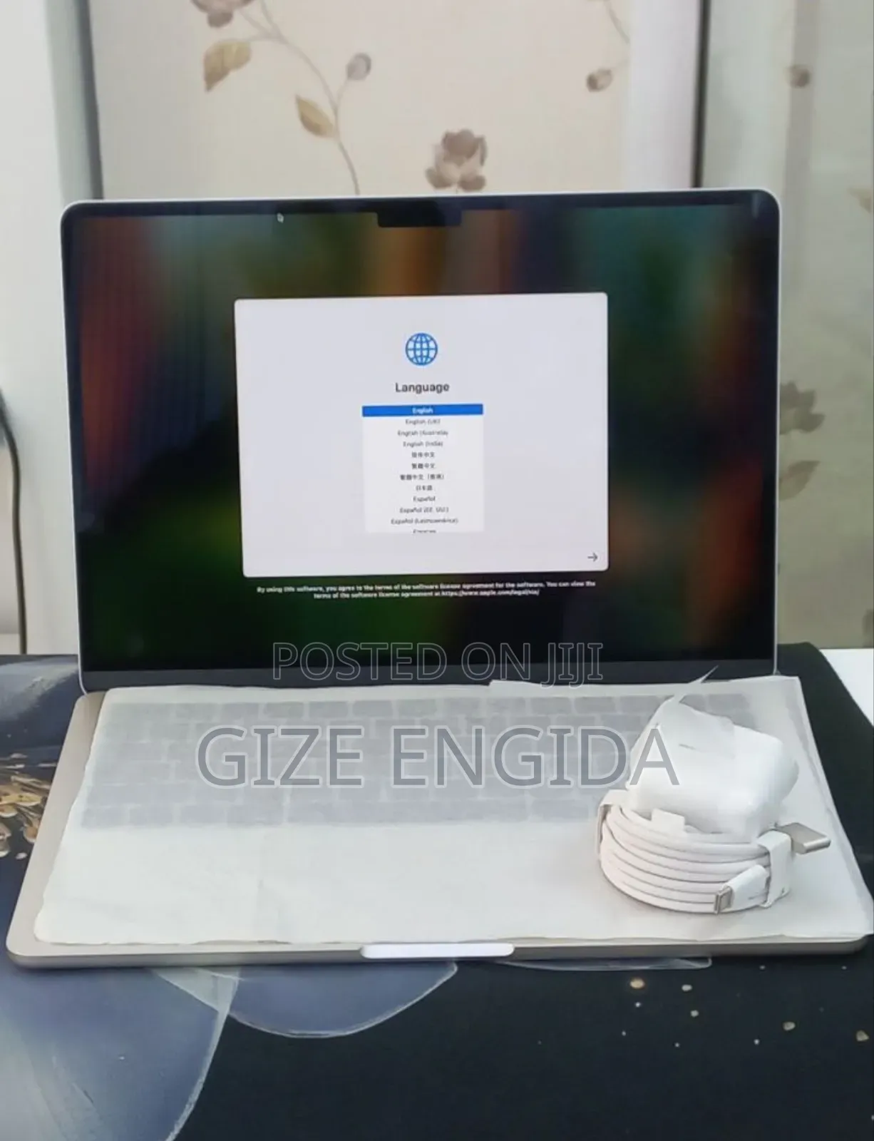 New Laptop Apple MacBook Air 2025 M4 13-inch 16GB Apple M4 SSD 256GB